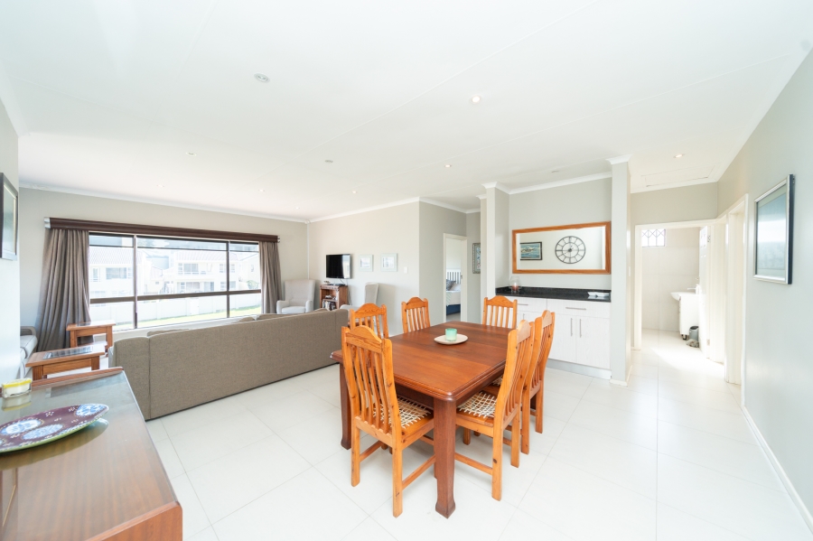 4 Bedroom Property for Sale in Gonubie Eastern Cape